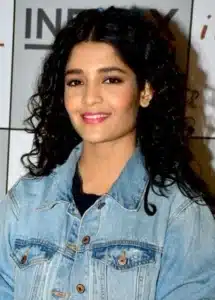 Ritika Singh images